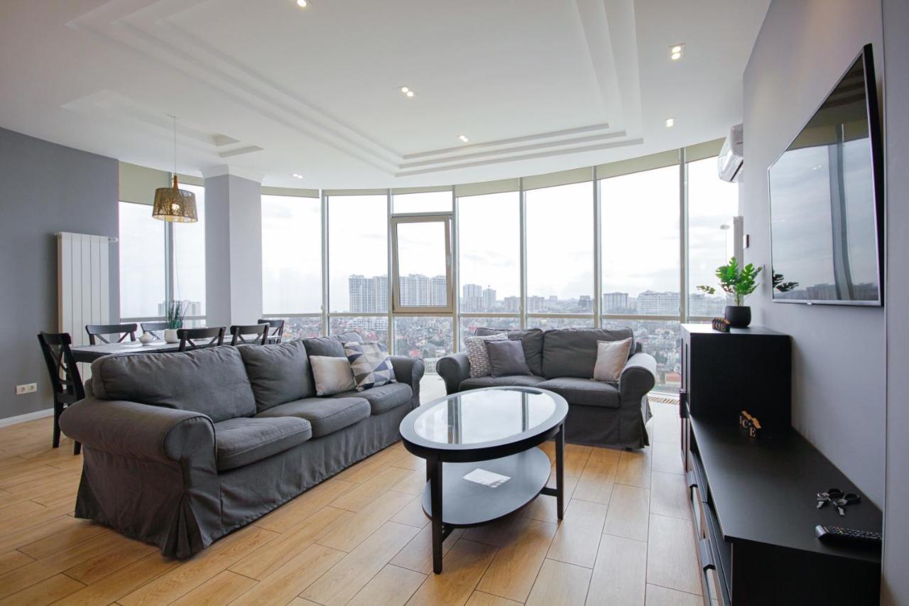 Gagarin Plaza Apartment Odessa Dış mekan fotoğraf