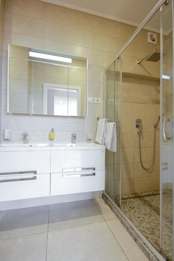 Gagarin Plaza Apartment Odessa Dış mekan fotoğraf